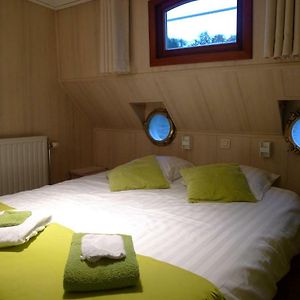 Kamer met een Queen Size Bed